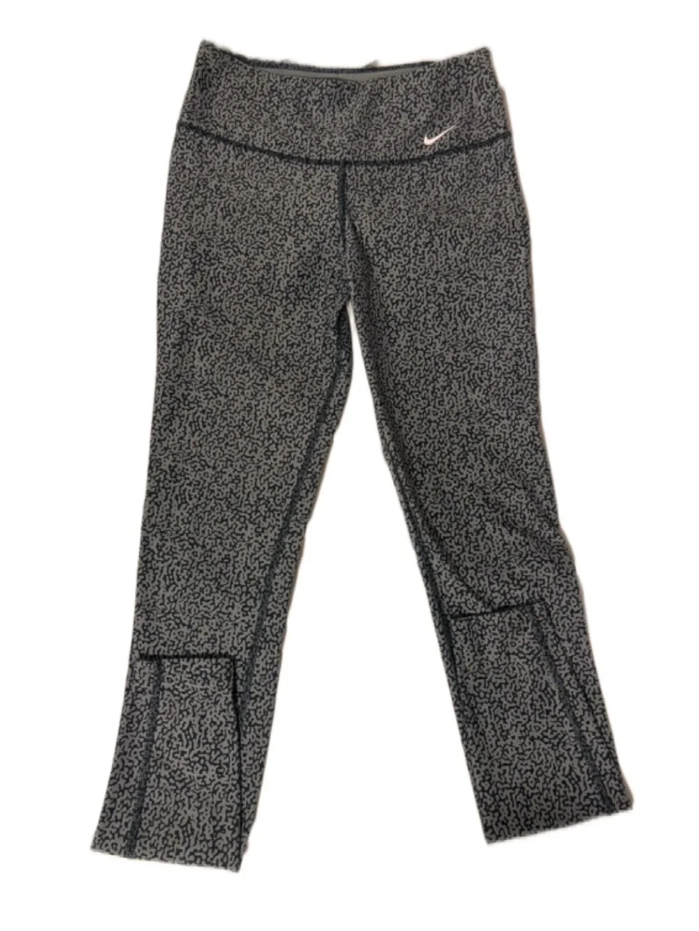 Nike Black and Gray Speckled Workout Leggings
